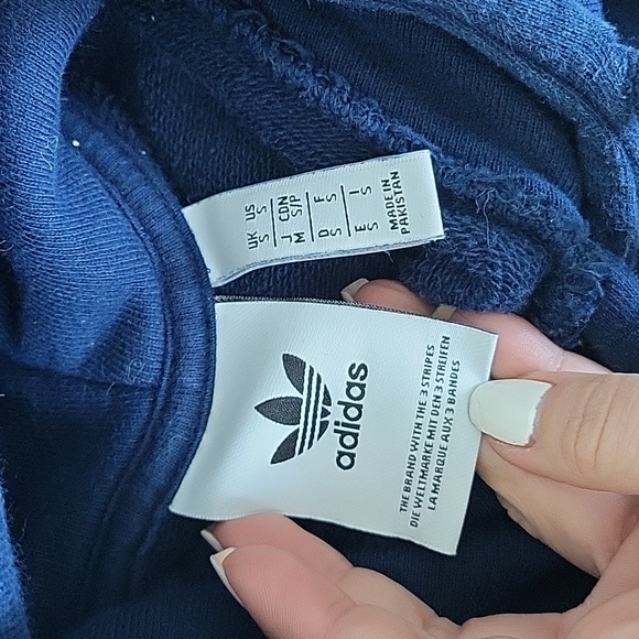 Adidas Oversized Hoodie - Picture 5 of 8